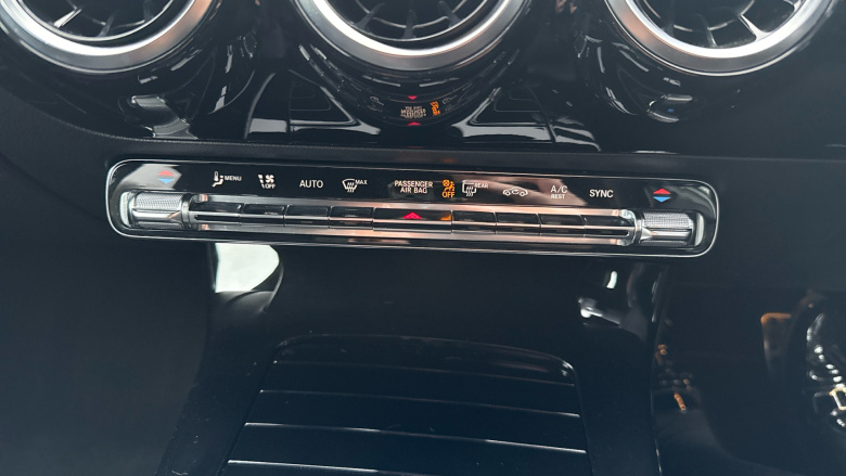 Mercedes-Benz A-Class A200d AMG Line 5dr Auto Diesel Hatchback